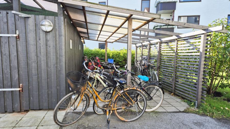 Cykelparkeringen blir större